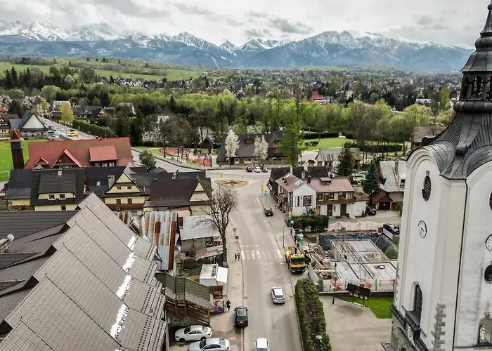 Szałas Baciarski Z Tarasem I Widokim Na Góry * Poronin